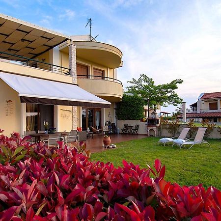 #Luxlikehome Hill Summer Villa Elani 外观 照片